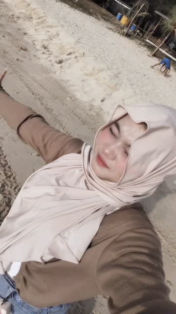 Novi Hijab Chubby - Join Tele @lupabelum (22).mp4