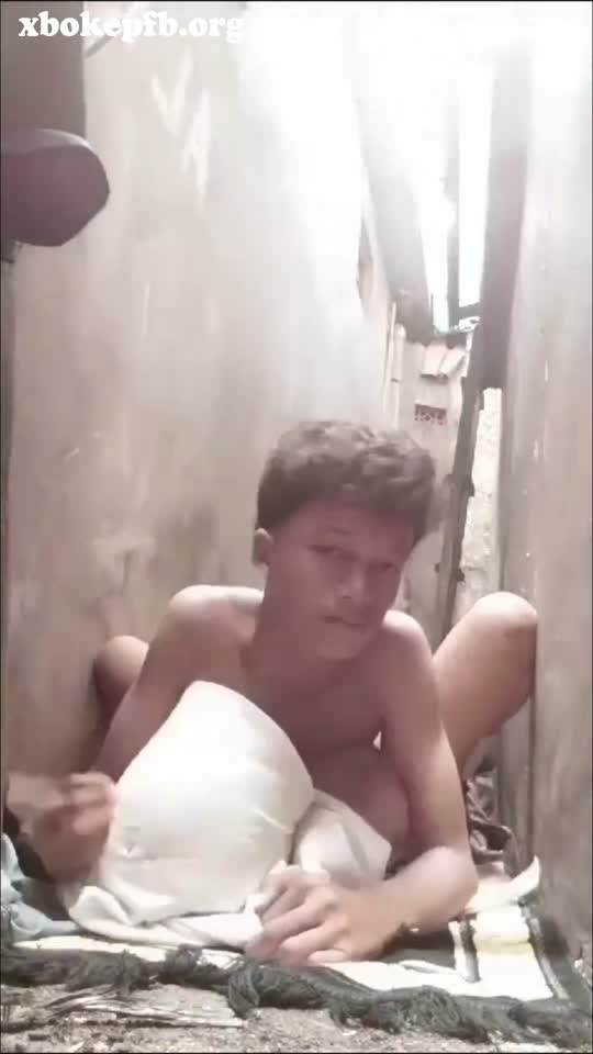 Bokep bocil SMP jilbab ngewe di gang sempit - BokepLot.mp4