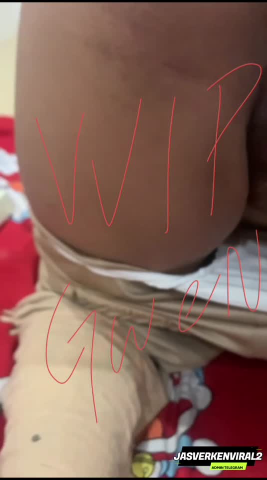 Telegram @jasverkenviralofc - VVIP GWEN/LADYHY LESBI 04 - Bokep Indo Viral.mp4