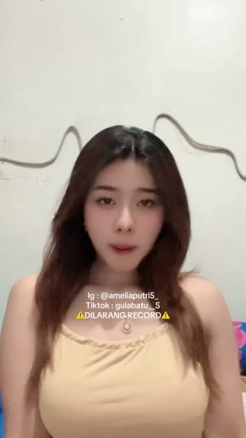 Amelia Putri TikTok Exclusive - Join Tele @lupabelum (35).mp4