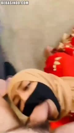1117-Bokep-Indo-Pembantu-Hijab-Nyepong-Majikan-Pemuas-Nafsu