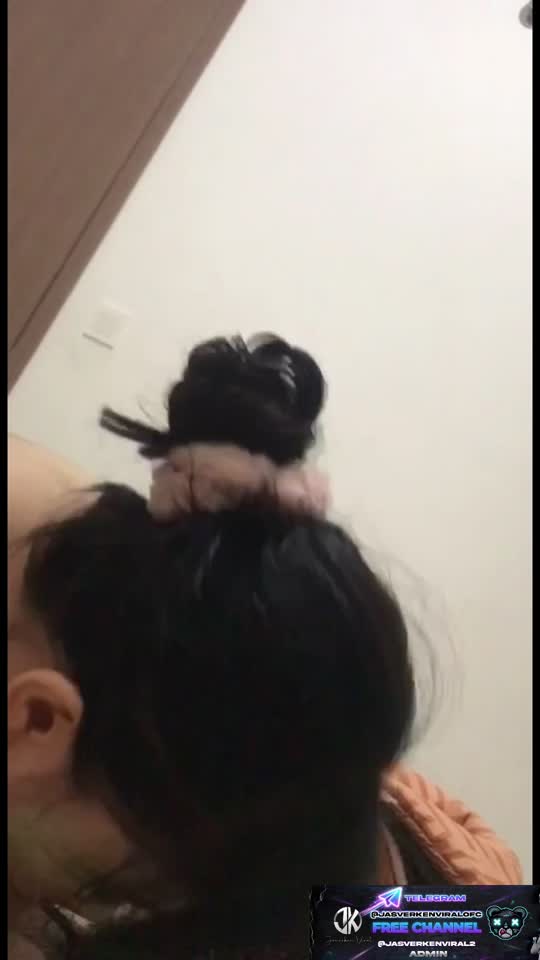 Telegram @jasverkenviralofc - Ngewe sama pacar cantik 04 - Bokep Indo Viral.mp4