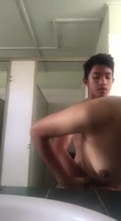 Kakak Adek Maen Di Wc.mp4