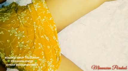 ▶️ Crot didalam Memek Tante rasa perawan