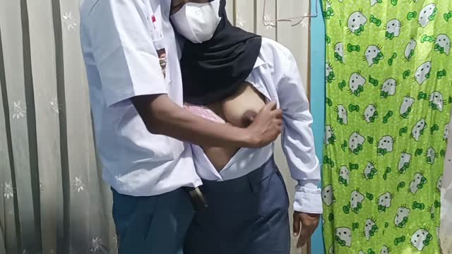Siswi SMA ngentot dengan pacar sepulang dari - vidxlr.top