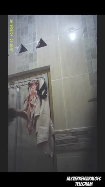 Telegram @jasverkenviralofc - Intip abg pelajar cantik lagi mandi 03 - Bokep Indo Viral.mp4