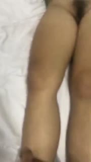 Bokep-Indo-Bestie-Capek-Kerja-Numpang-Tidur---BOKEPTOKET-COM--.mp4
