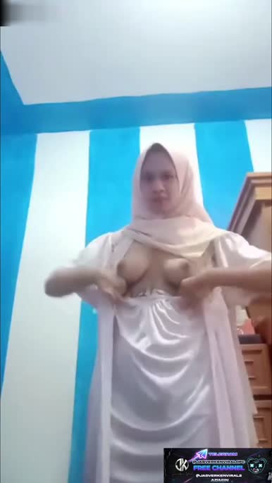 Telegram @jasverkenviralofc - Abg hijab colmek - Bokep Indo Viral.mp4