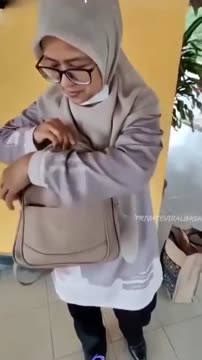 Skandal_Bu_Guru_JIlbab_Yang_Lagi_Viral.mp4.mp4