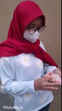 Public Agent Jilbab Lokal Viral - LingBokep.mp4
