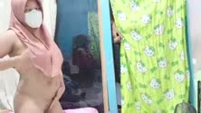 Istri teman pamerin ondot di balik groden