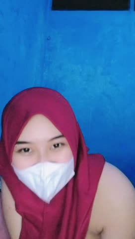 Clara Jilbab Berjengger Ayam Geprek (2)