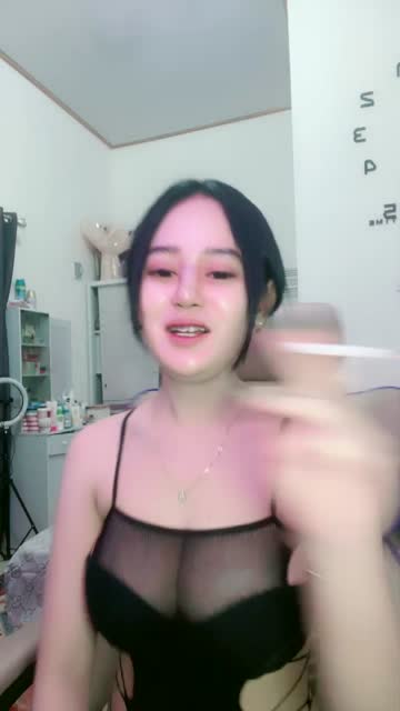 SiCantik Neng Arum Live barbar omek.mp4