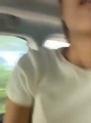 1986454526627610725__1766513643568_KUMPULAN ViDiO TERBARU Main di mobi.mp4