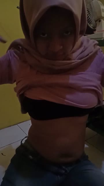 Teteh diva digrepe temen temenya