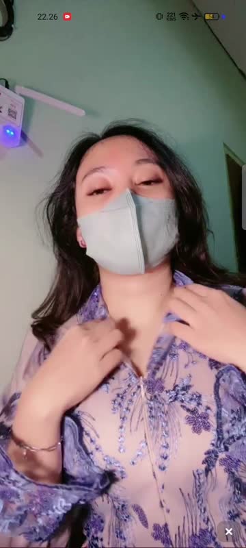 Mamah err ajak pascol ganti baju , keliatan nenen besar kenceng