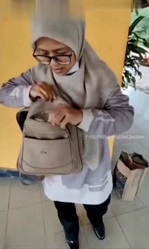 Bokep Indo Hijab Guru Binal Yang Lagi Viral Eps 2 Bokepindoh.mp4_2025-04-14_16-05-42.mp4