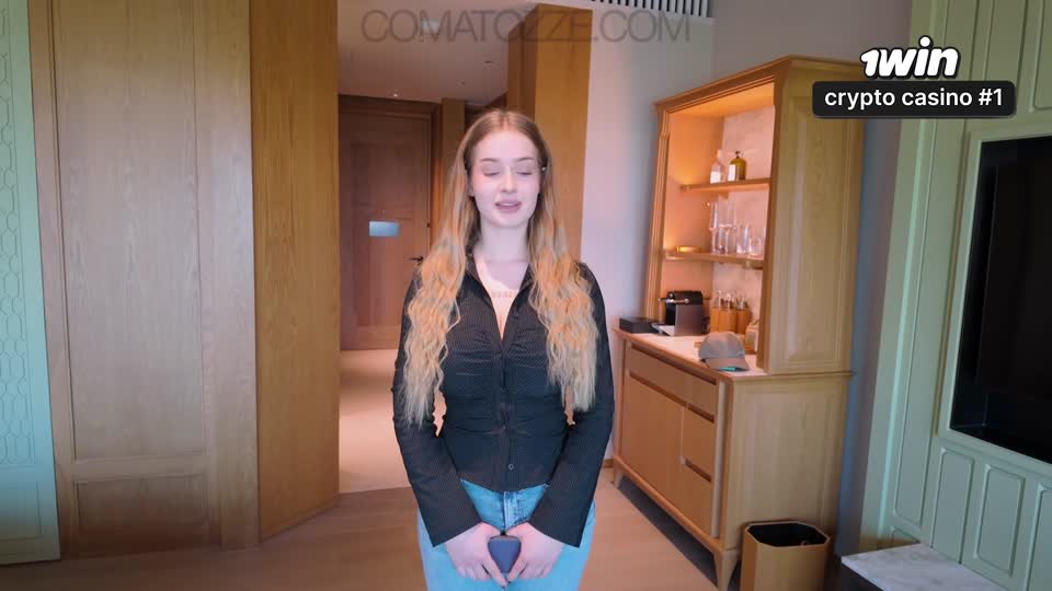 Young Hotel Manager's Public Creampie Encounter.mp4