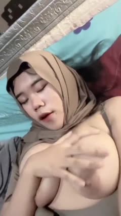 cewe jilbab malay tobrut.mp4