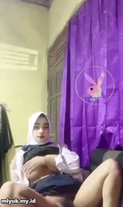 Laura Hijab colmek.mp4