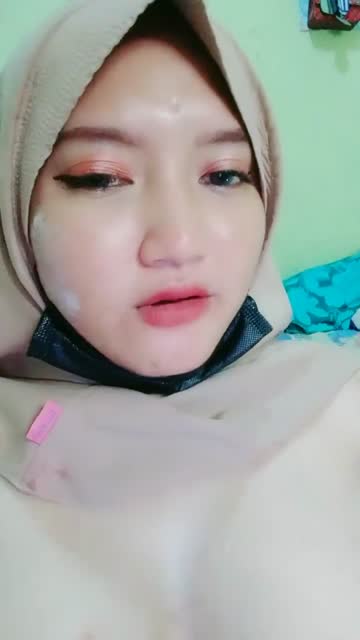 telegram @asupan_vidoy Ukhti tobrut bening kasih lihat full body mulusnya.mp4
