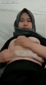 2992-Bokep-Indo-ABG-Hijab-Montok-Susu-Gede-Colmek