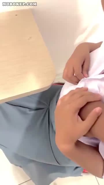 Bokep Indo Viral Anak SMA Nyepong Demi Iphone