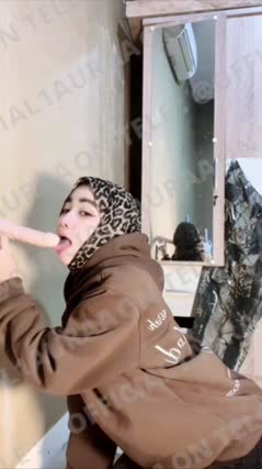 Laura Jilbab Update Terbaru Menikmati Colmek Pake Dildo Gede.mp4