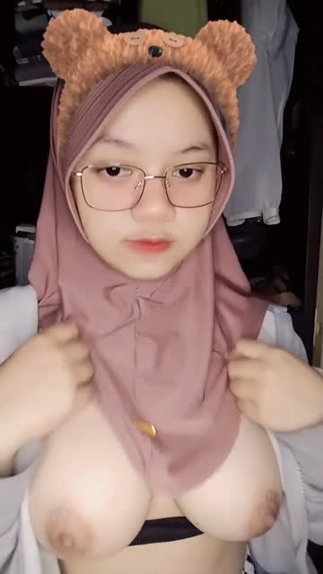 Fitri hijab - Tele@hematkawan10 (5).mp4