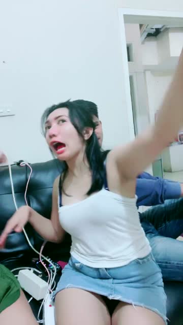 LIADANI DAN BESTIE KENDHO! 