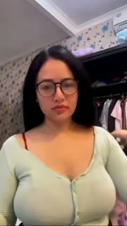 OCHI BERLIAN BERESIN BAJU