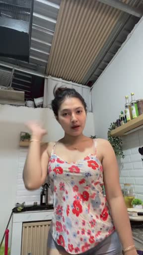 video_2026-10-06_23-32-11.mp4