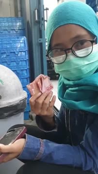 Via Hijab Tele Loadvid69 - Tele@hematkawan10 (3).mp4