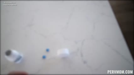 brt - Ibu Tiri Menggoda Anak Tirinya.mp4