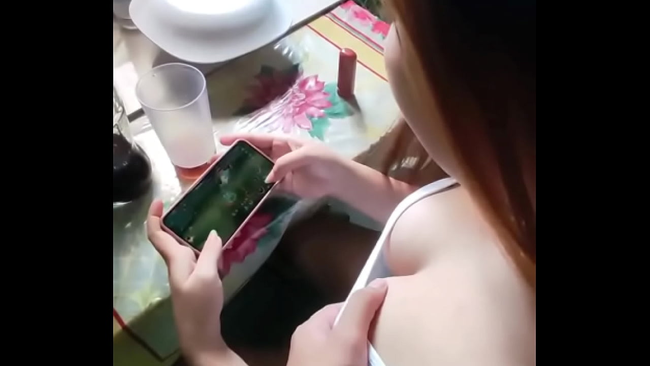 nyepong kontol suami sampai muncrat