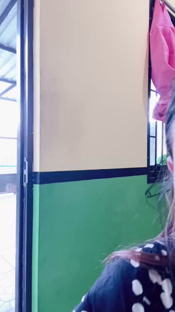 MAMAMIA PRANK ABANG OJOL. SURUH BERSIHIN HALAMAN BELAKANG SEKALIAN KASIH TIPS MK!!W LEGITNYA BUAT ABANG - PoopHD.mp4