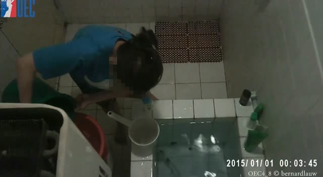 ngintip_mandi_kka_baju_biru_-_Lulustream.mp4_-_LuluStream.mp4