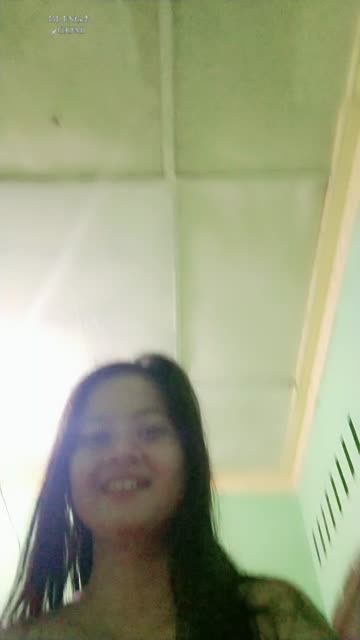 KLARISA IMUT. KATANYA MAU DIAJAKIN STAYCATION SI OM EH DIBAWA DITEMPAT BULUK