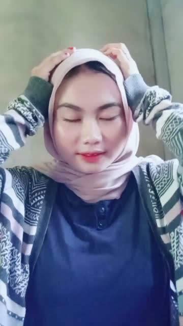 HIJAB - Ukhty Pamer Uting.mp4