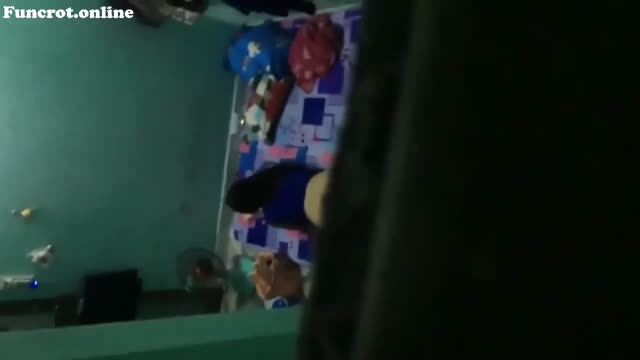 Ngintip Abg Sebelah Lagi Gesek Ke Guling