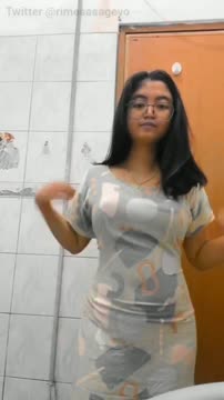 Daster abu-abu YOLA dilepas terus lihat yang keluar apa