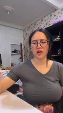 Ada anak pun BERLIAN OCHI gass terus pantang mundur
