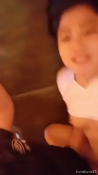 LC Cantik Ngangkang Layani Om-Om Di Sofa Sampe Crot – KURAKURA21.mp4