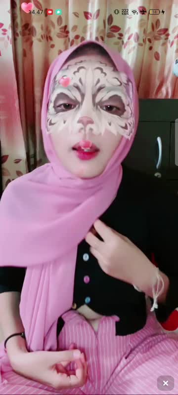 Ukhti jilbab Linda Spil CD pink bh polkadot 