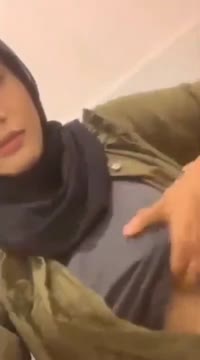 Mahasiswi Hijab Toket Gede Remas