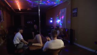 GANGBANG_WITH_BUKKAKE_STARRING_SEXY_VIVIAN.mp4