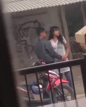 Ngintip Tukang Ojek Mau Cium Penumpang Tapi Di Tolak.mp4