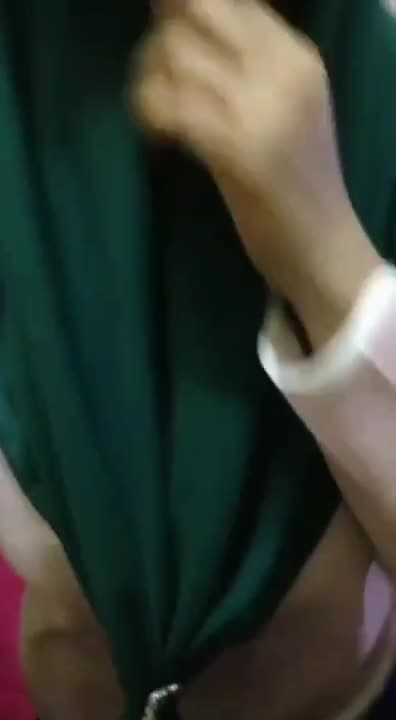 Cewek Hijab Hijau Pintar Nyepong -