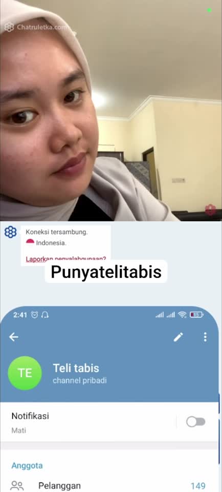 Mantap ukhti gemoy lagi di tempat kerja berani pamerin dada besarnya.mp4