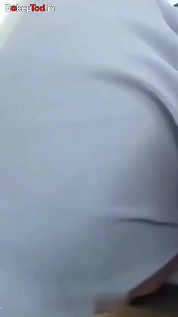 1467.Bokep-Smp-Abg-Jilbab-Masih-Pink-Mesum-Di-Mobil_preview.mp4